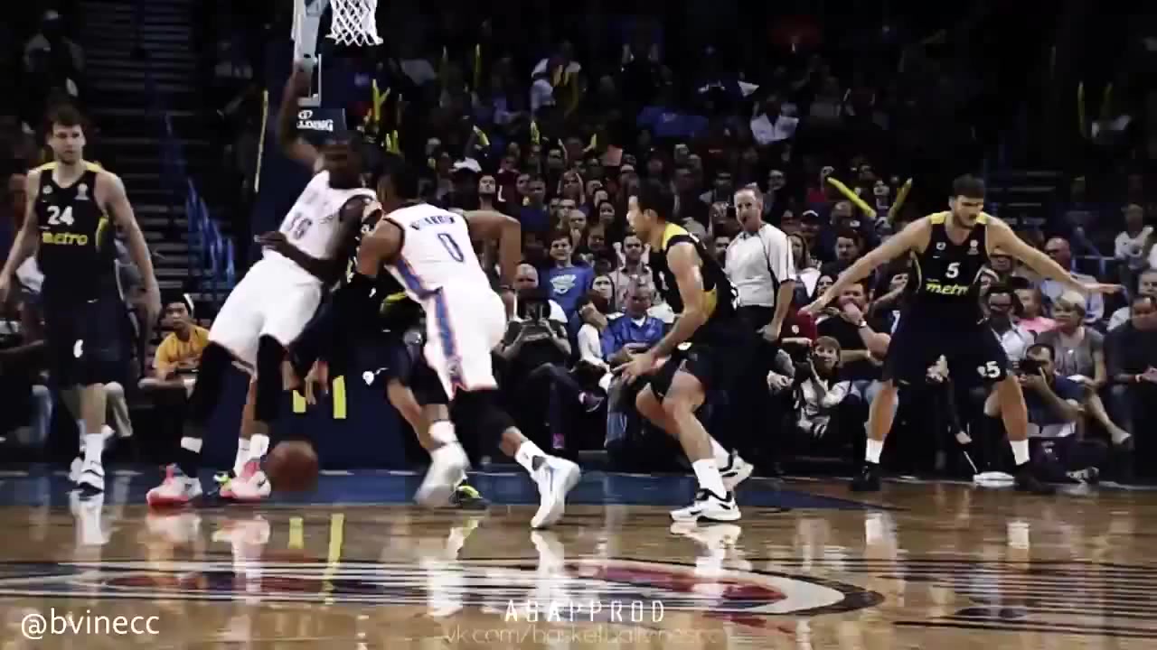 Russell Westbrook Throws Down The Tomahawk Coub