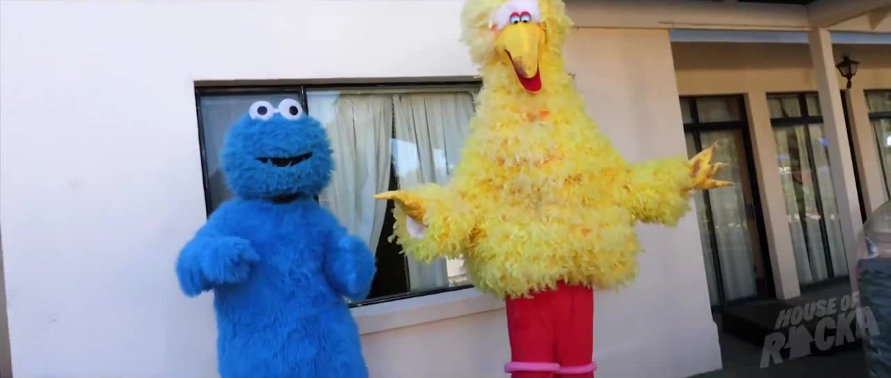 Cookie Monster Racka Racka Ronald McDonald VS Cookie Monster - Coub