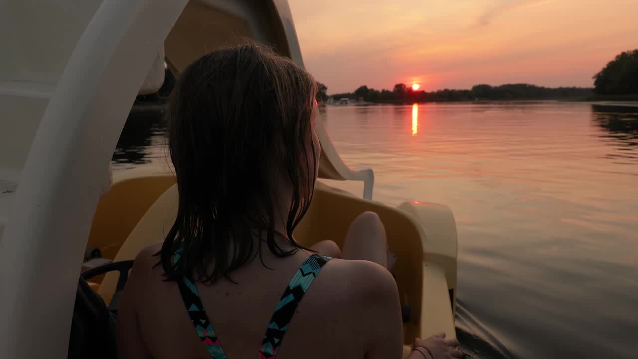 Pedal Boat Coub The Biggest Video Meme Platform