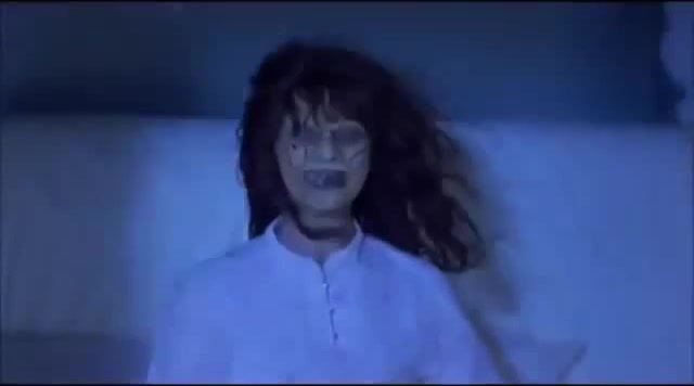 Scary Movie 2 - Exorcist Scene - Coub