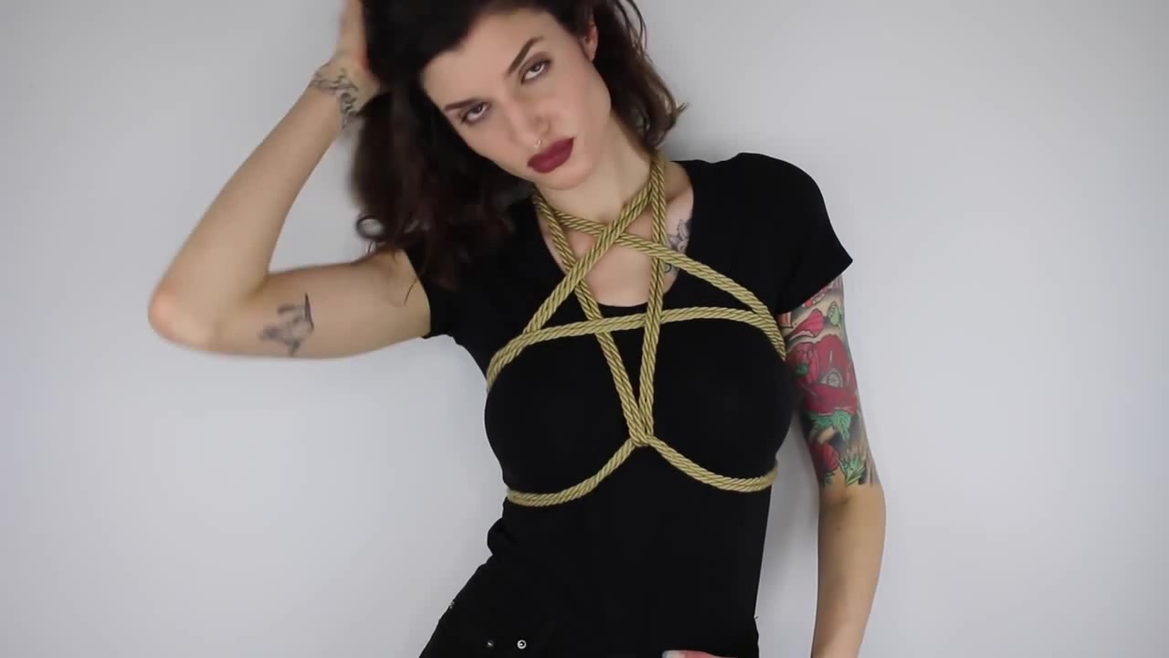 DIY PENTAGRAM HARNESS 