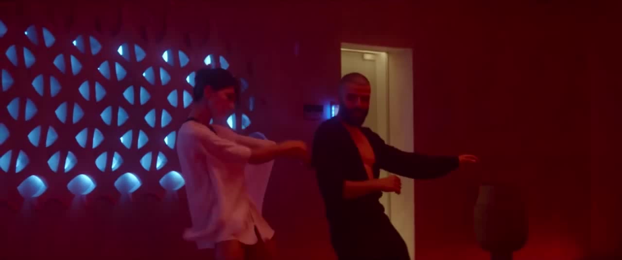 Ex Machina - Dance Scene (Ghamis Sichume Gafante) - Coub