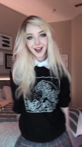 @sneesnaw || Lakim - A Pimp Named Slickback (TikTok Version) - Coub