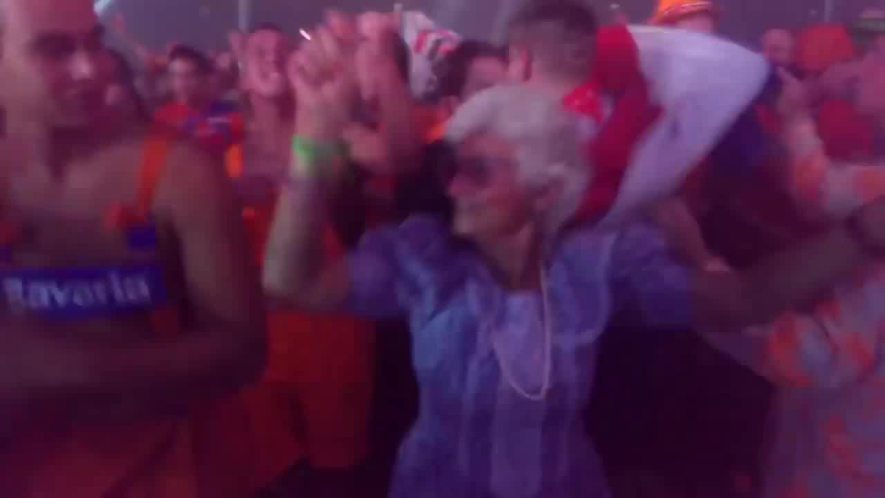 Rave Grandma - Coub