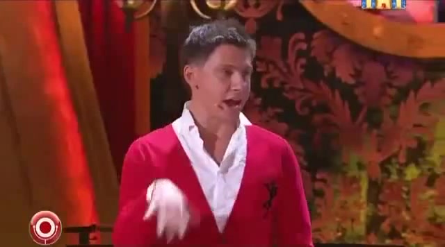 Лапки диадема. Comedy Club сломанная лапка ожерелье диадема. Сломанная лапка камеди. Сломанная лапка ожерелье диадема. Лапка ожерелье диадема.