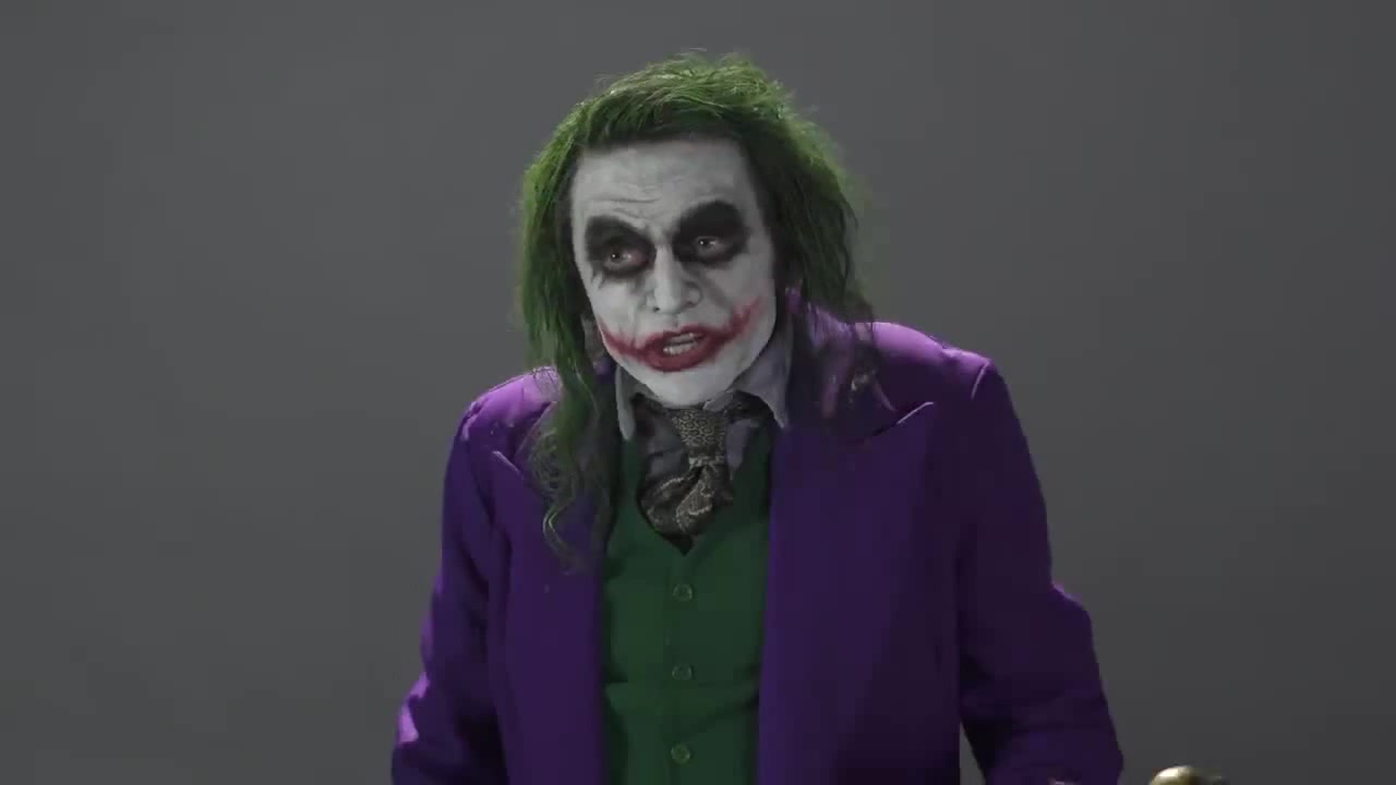 Jingle Bells Batman Smells Coub