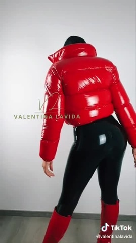 ᴠᴀʟᴇɴᴛɪɴᴀ ʟᴀᴠɪᴅᴀ valentina.lavida - Coub