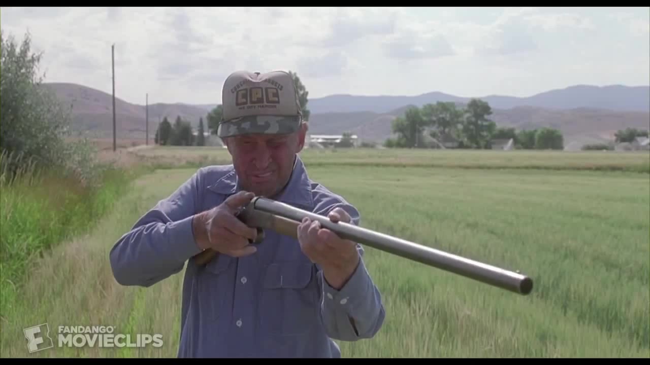 Napoleon Dynamite (3/5) Movie CLIP The Bus Shows Up at Exactly the