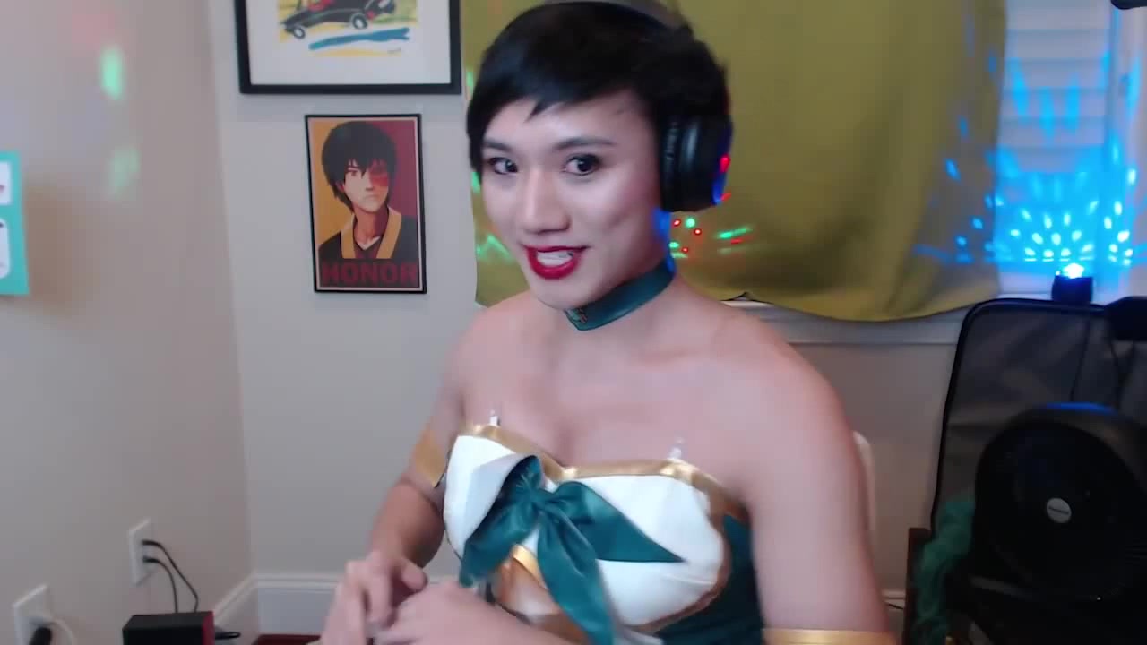 BOXBOX COSPLAY SORAKA  FED REACTS TO BOXBOX COSPLAY - League of