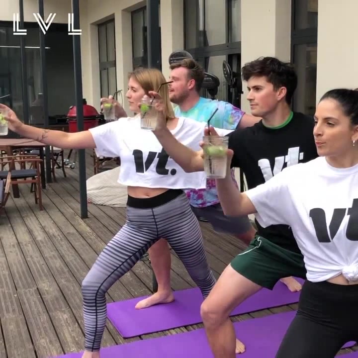 Gin and tonic yoga Coub