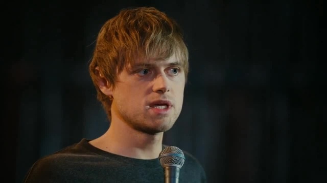 шутки для стендапа. усович про русский язык. ваня усович английский. открытый микрофон ваня усович. стендап комик усович.