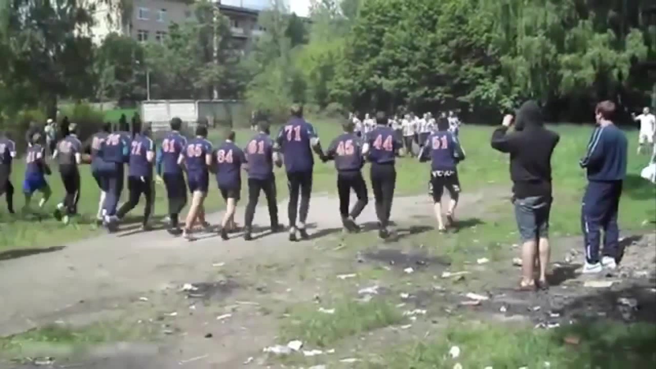 'Russian football hooligans' training to fight - Coub