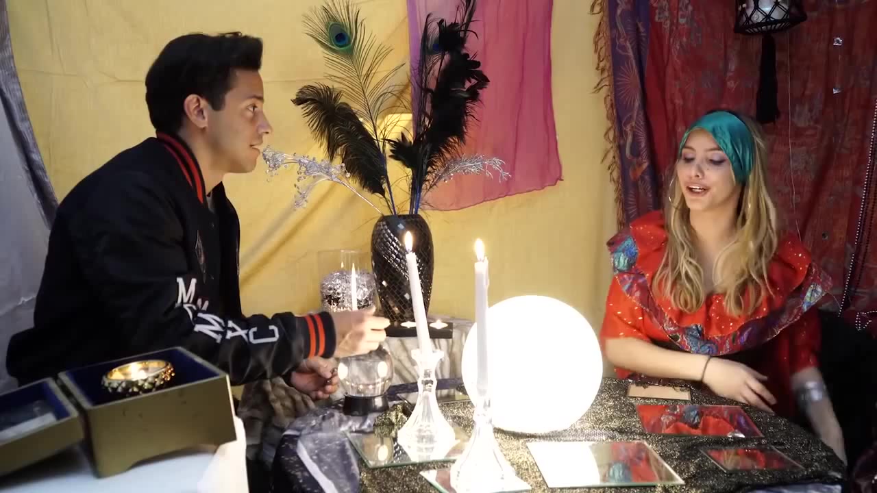 Worst Fortune Teller Ever | Lele Pons - Coub