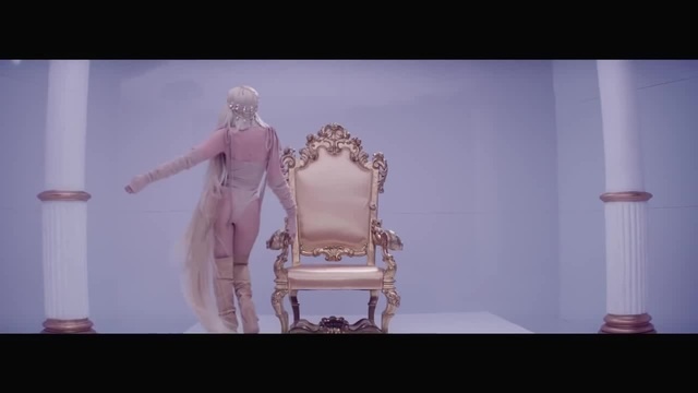 Kings & Queens - Ava Max 