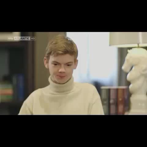 Thomas Brodie Sangster. HIS SMILE AT THE START THOUGH Coub