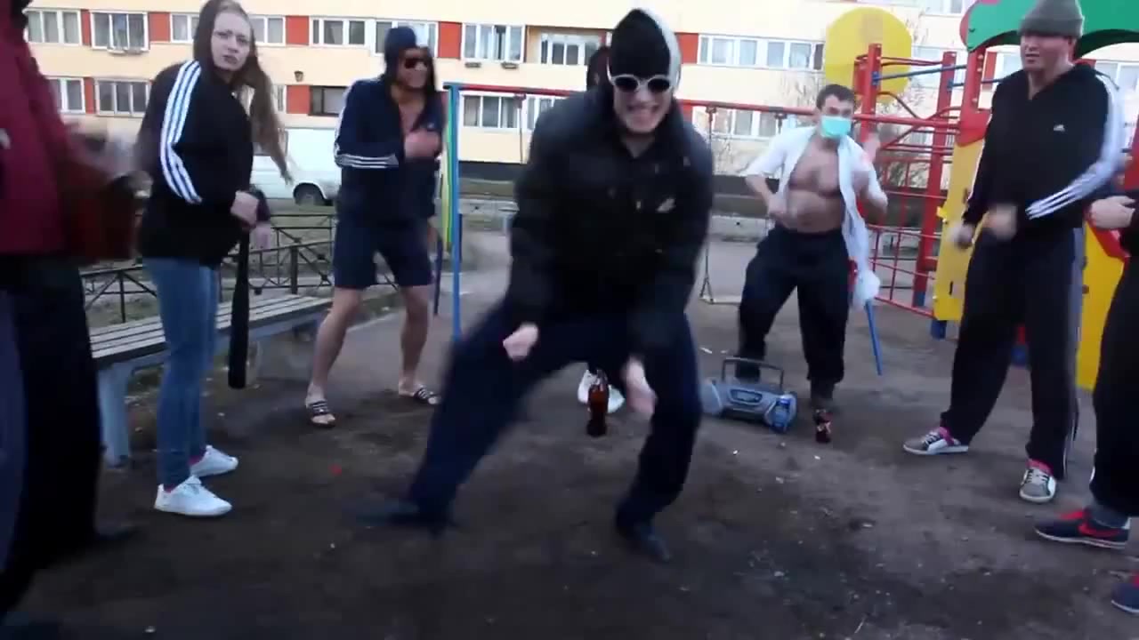 Drunk Russian Dance 
