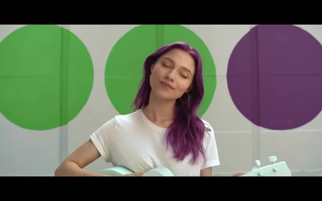 Реклама мегафон с брюсом уиллисом и азаматом. Ли реклама мегафона. Мегафон реклама 2005. Реклама мегафон. Ли реклама мегафона.