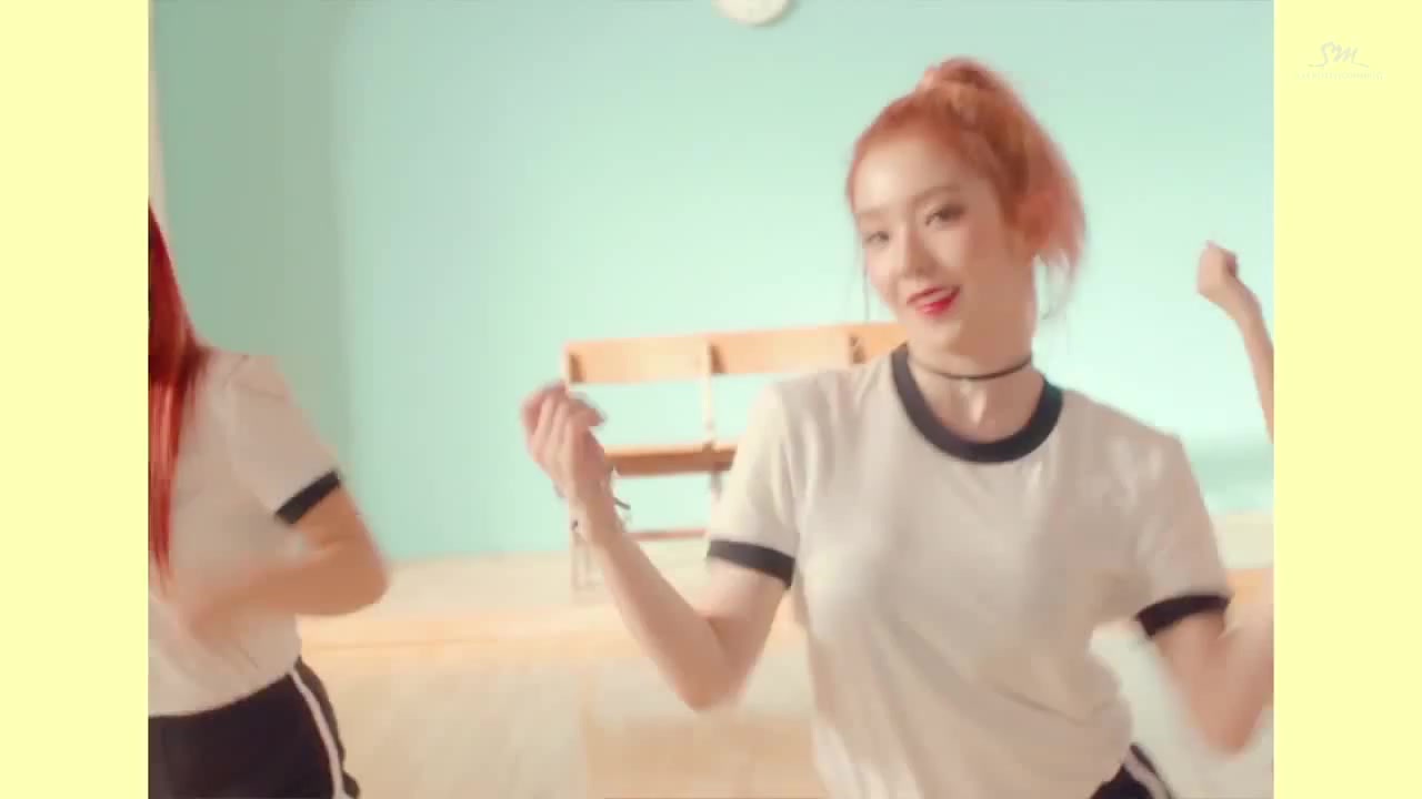 Red Velvet 레드벨벳 '러시안 룰렛 (Russian Roulette)' MV 