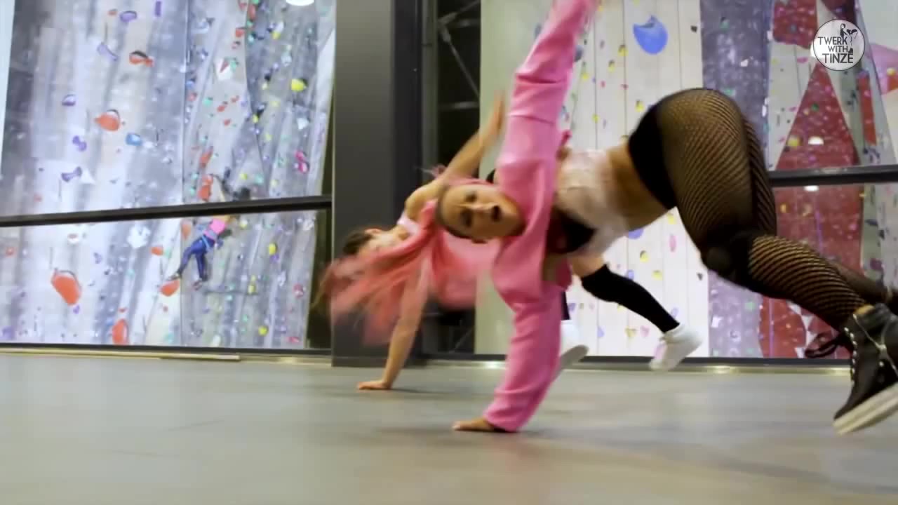 7 Rings | Ariana Grande | Tinze Twerk Choreo | Twrk Crew - Coub - The  Biggest Video Meme Platform