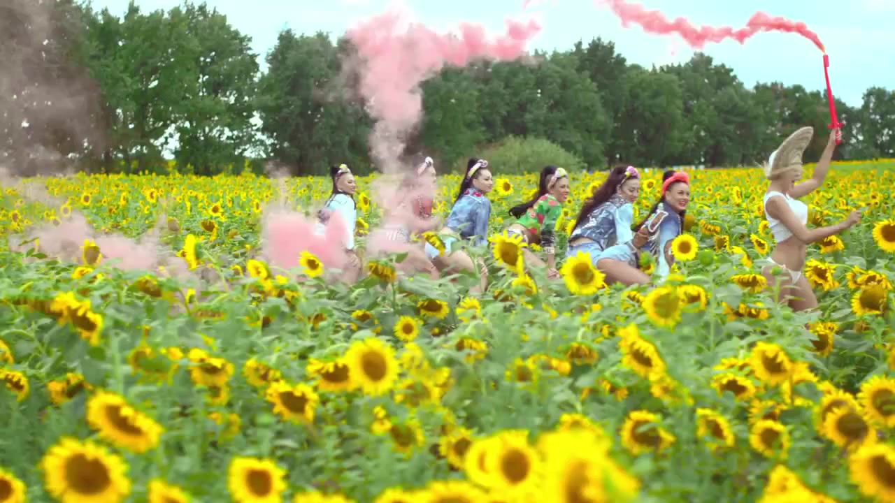 Это лето без него. Это лето без него. Первое лето без него оказалось. Цитаты про лето. У этого лета будет своя история.